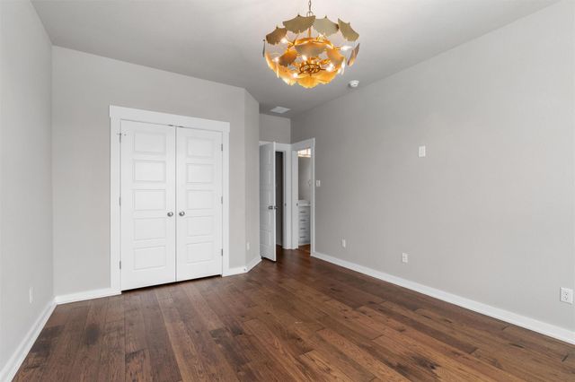 438 Brentwood DR, Austin, TX 78737