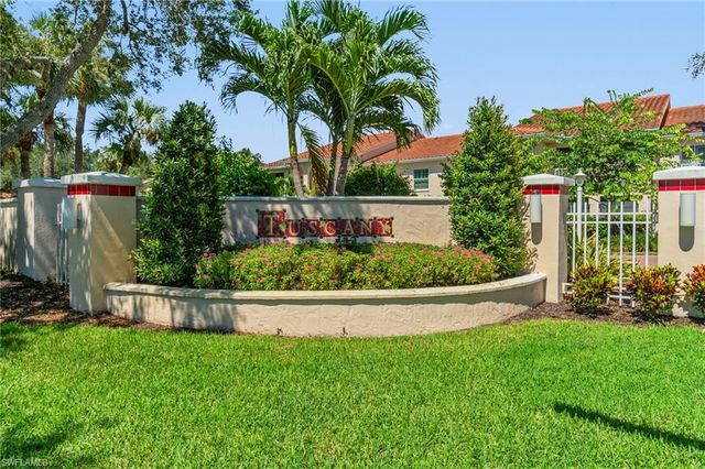 102 Tuscana CT # 901, Naples, FL 34119
