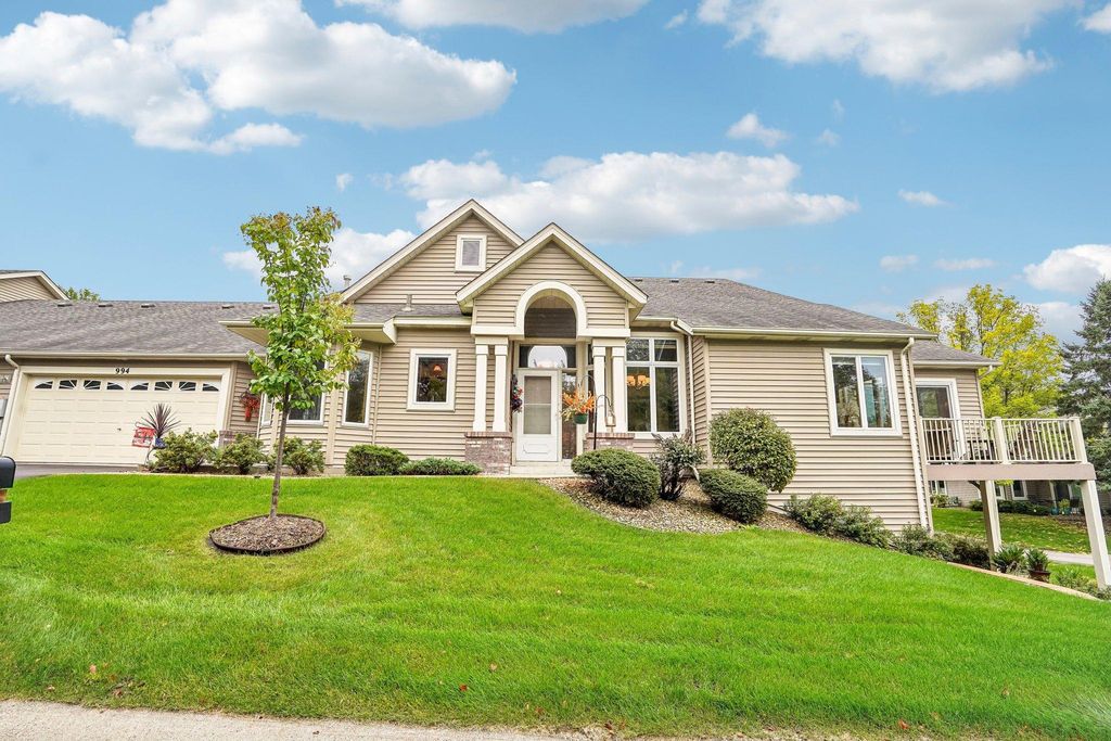 994 Stratford Lane W, Burnsville, MN 55337 — photo 2