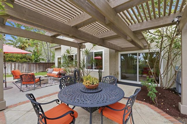 3520 Sitio Baya, Carlsbad, CA 92009