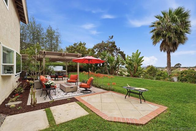 3520 Sitio Baya, Carlsbad, CA 92009
