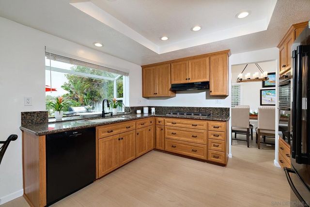 3520 Sitio Baya, Carlsbad, CA 92009