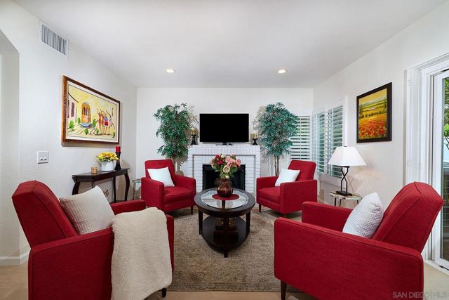3520 Sitio Baya, Carlsbad, CA 92009