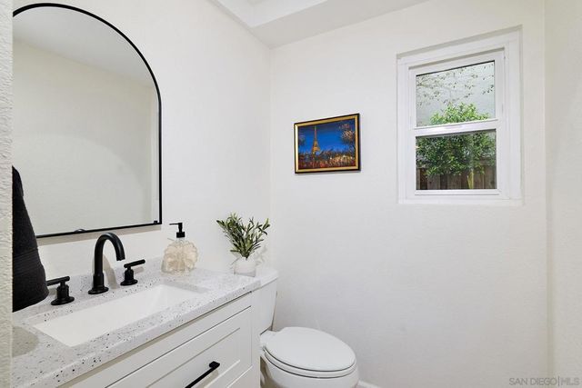 3520 Sitio Baya, Carlsbad, CA 92009