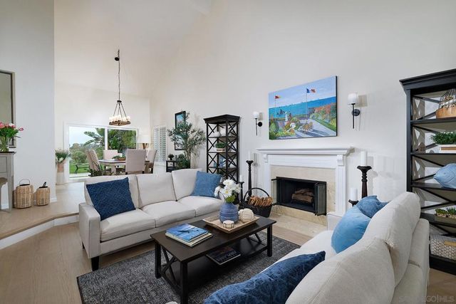 3520 Sitio Baya, Carlsbad, CA 92009