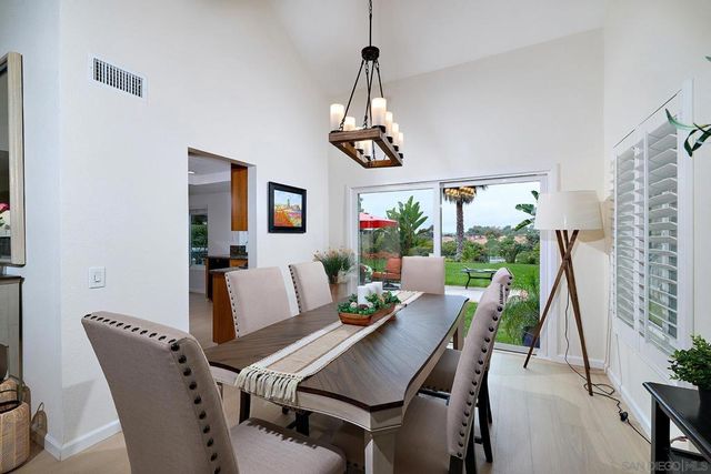 3520 Sitio Baya, Carlsbad, CA 92009