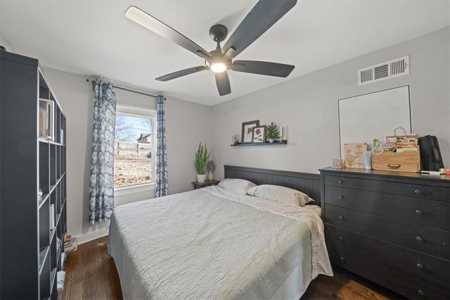 4423 Forest Avenue, Kansas City, MO 64110