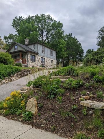 4423 Forest Avenue, Kansas City, MO 64110