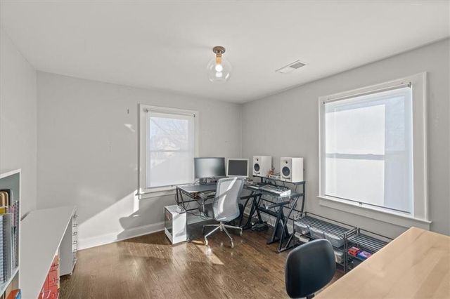 4423 Forest Avenue, Kansas City, MO 64110