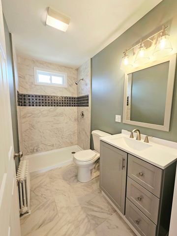 21-23 Arthur St 23, Methuen, MA 01844