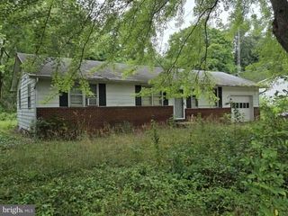 819 GERSHAL AVE, Elmer, NJ 08318