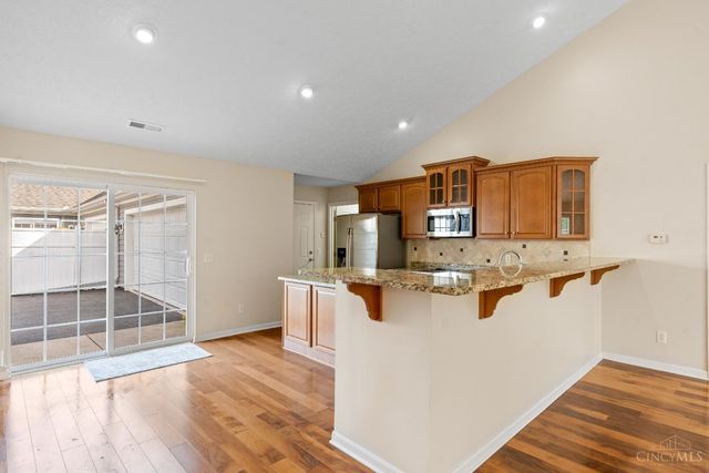 1106 Brookfield Drive, Waynesville, OH 45068