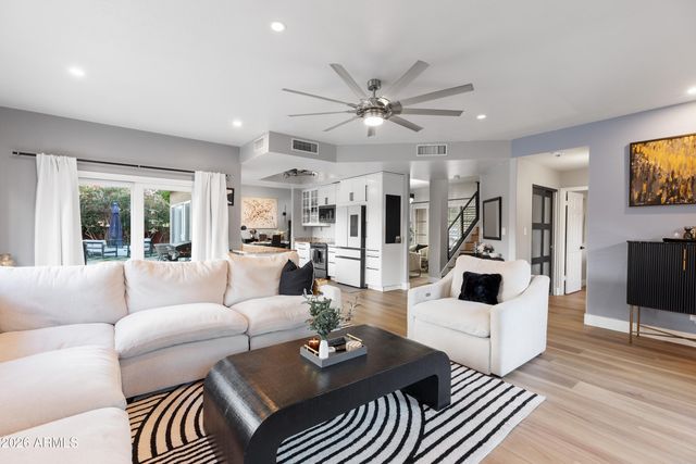 3912 E SHANNON Street, Phoenix, AZ 85044