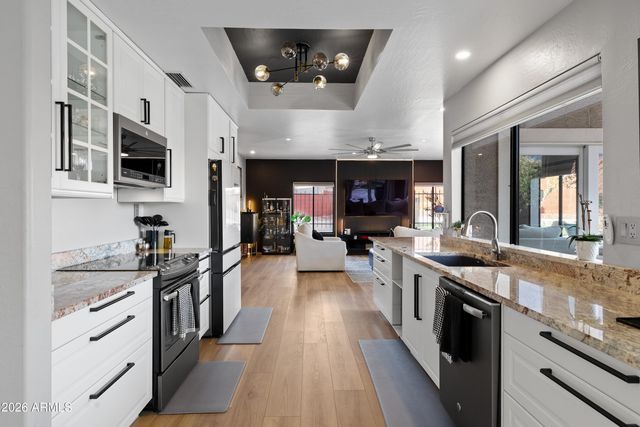 3912 E SHANNON Street, Phoenix, AZ 85044