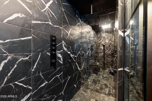 3912 E SHANNON Street, Phoenix, AZ 85044