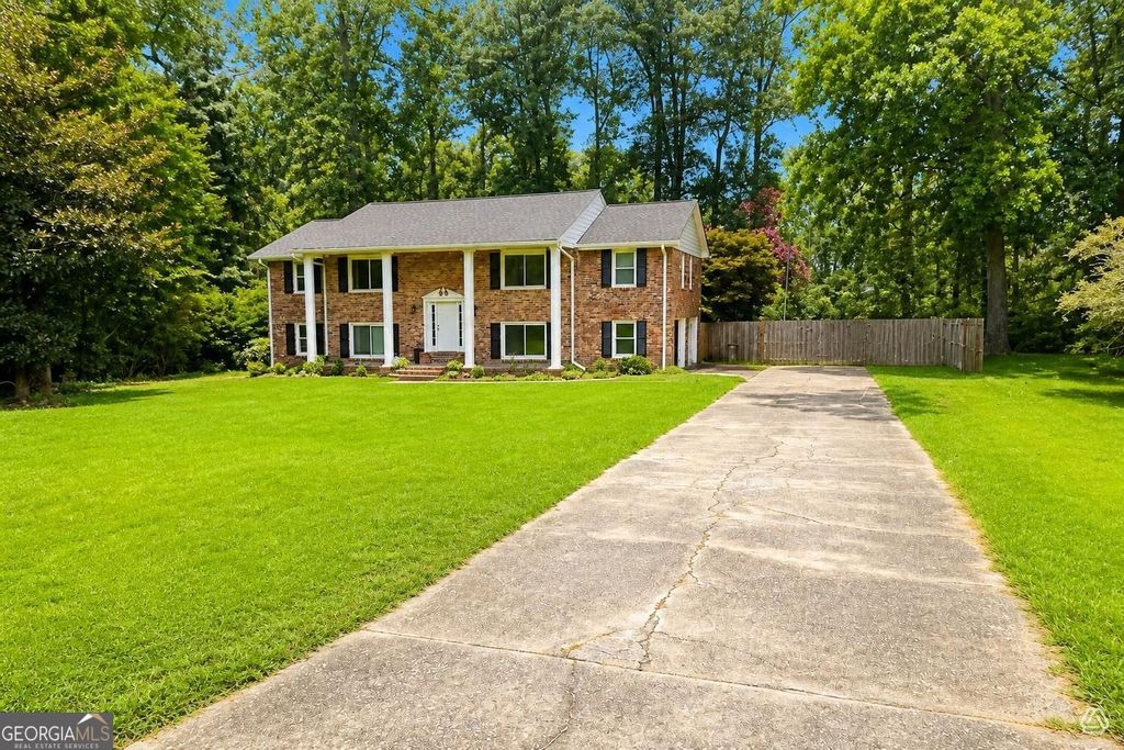 869 April Drive SW, Conyers, GA 30094