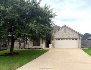 228 Passendale Lane, College Station, TX 77845