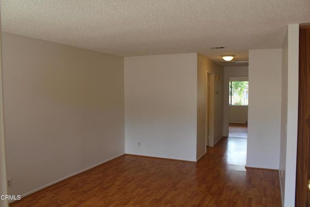 734 Yeats Lane, Ventura, CA 93003
