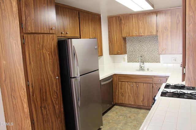 734 Yeats Lane, Ventura, CA 93003