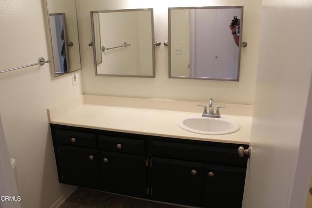 734 Yeats Lane, Ventura, CA 93003