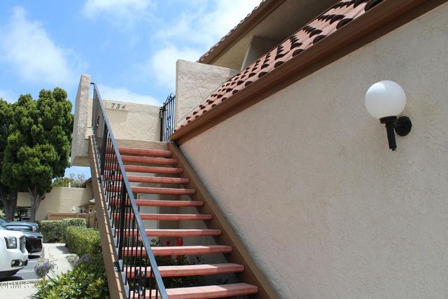 734 Yeats Lane, Ventura, CA 93003