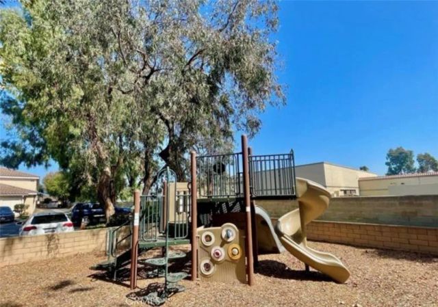 2031 Blackberry, Oxnard, CA 93036