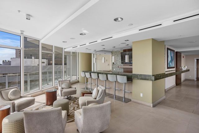 145 2ND AVENUE S 614, St Petersburg, FL 33701