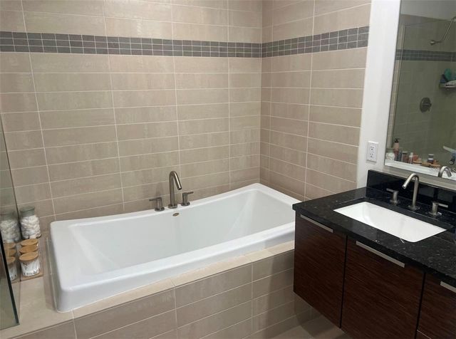 145 2ND AVENUE S 614, St Petersburg, FL 33701