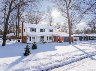 534 Westover Pass, Grand Blanc, MI 48439