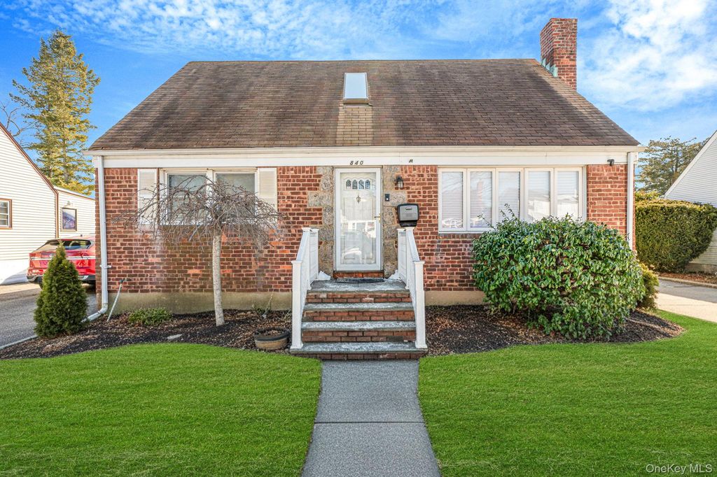 840 Jerusalem Avenue, Merrick, NY 11566