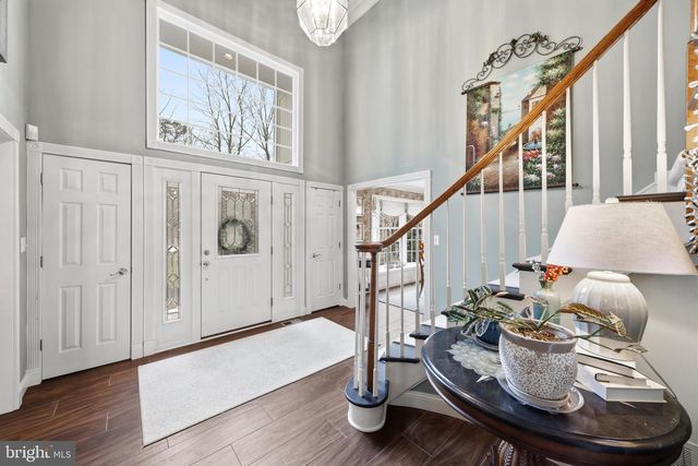 6 DOVER LN, Medford, NJ 08055