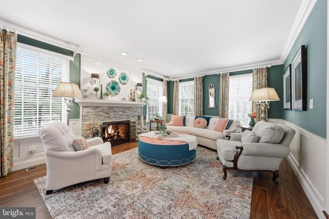 6 DOVER LN, Medford, NJ 08055