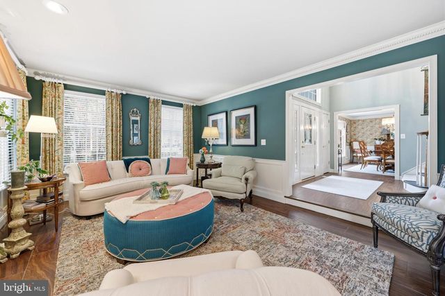 6 DOVER LN, Medford, NJ 08055