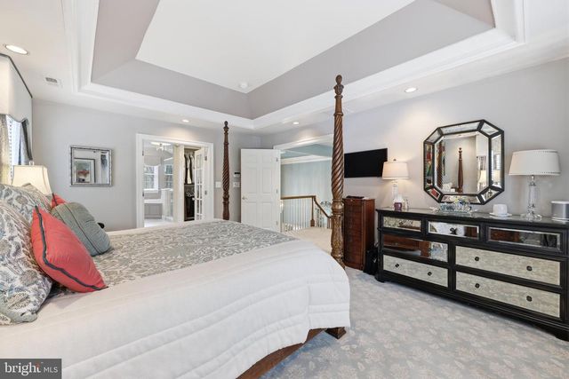 6 DOVER LN, Medford, NJ 08055