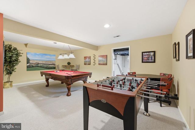 6 DOVER LN, Medford, NJ 08055