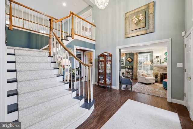 6 DOVER LN, Medford, NJ 08055