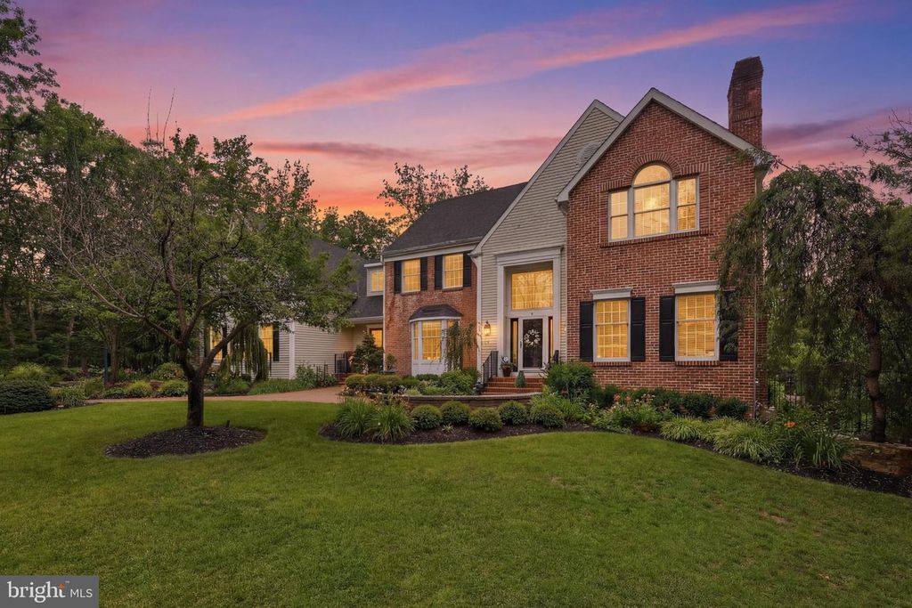 6 DOVER LN, Medford, NJ 08055