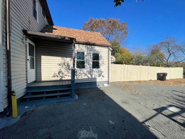 767 N Montello St, Brockton, MA 02301