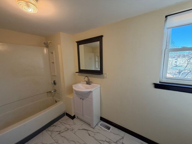 767 N Montello St, Brockton, MA 02301