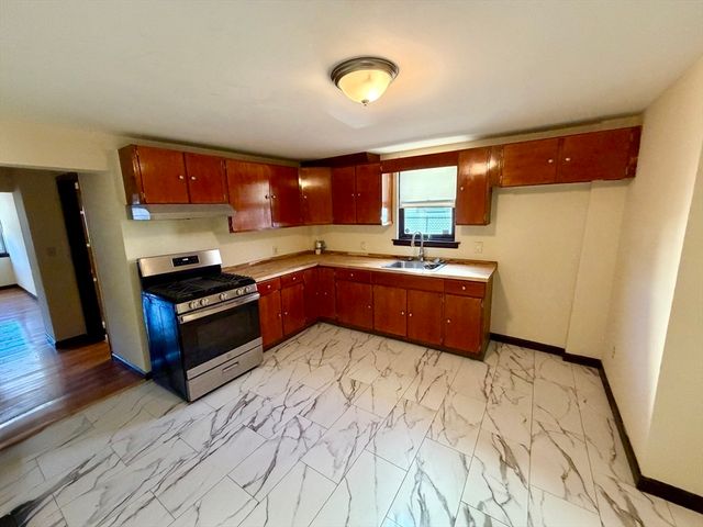 767 N Montello St, Brockton, MA 02301