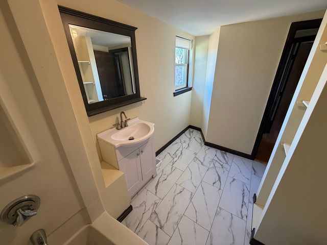 767 N Montello St, Brockton, MA 02301