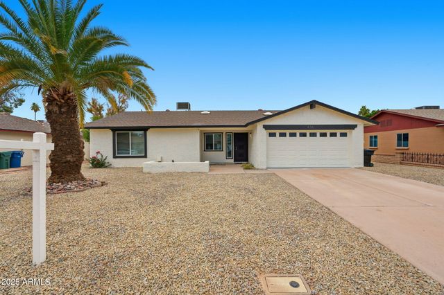 836 W LAGUNA AZUL Avenue, Mesa, AZ 85210