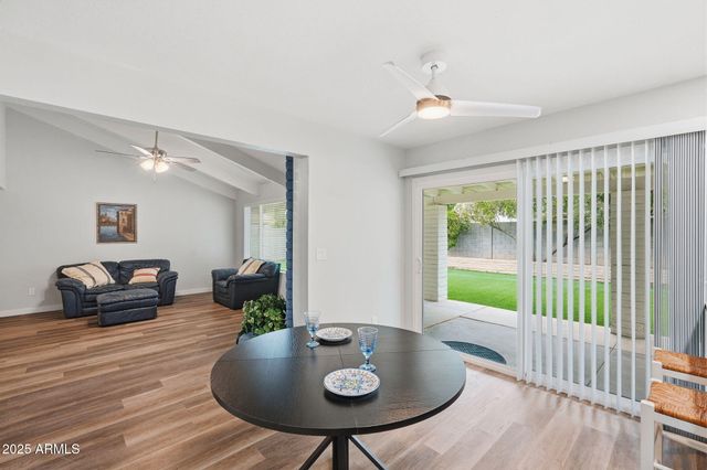 836 W LAGUNA AZUL Avenue, Mesa, AZ 85210