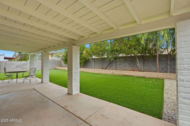 836 W LAGUNA AZUL Avenue, Mesa, AZ 85210