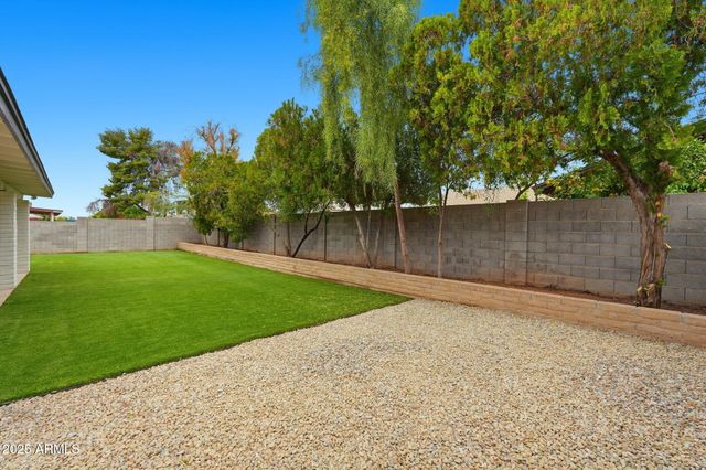 836 W LAGUNA AZUL Avenue, Mesa, AZ 85210