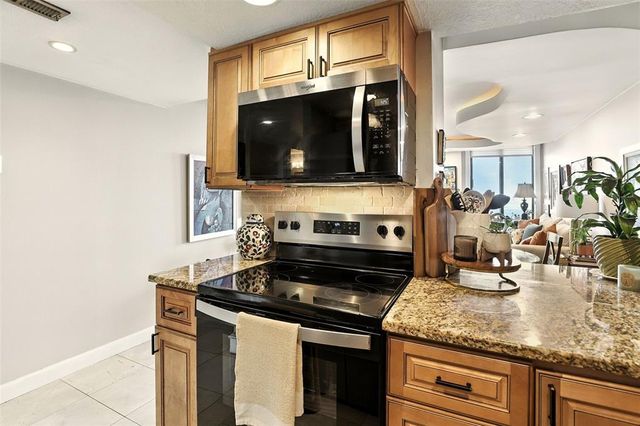 400 E COLONIAL DRIVE 806, Orlando, FL 32803