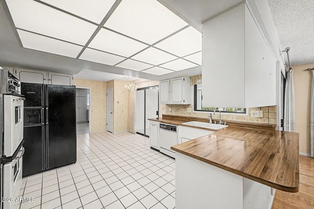 12622 W PAINTBRUSH Drive, Sun City West, AZ 85375