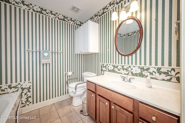2193 Bayou View Circle, Gautier, MS 39553