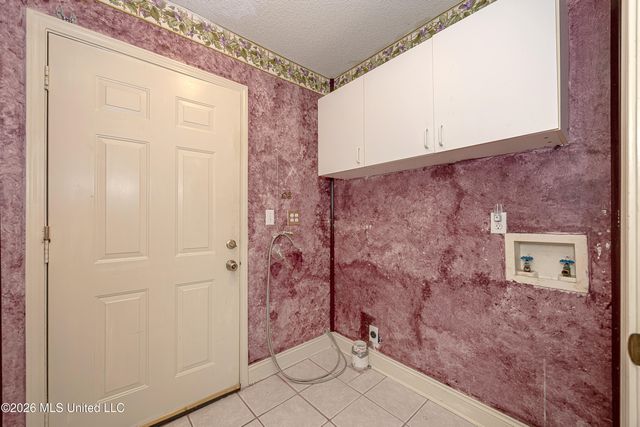 2193 Bayou View Circle, Gautier, MS 39553