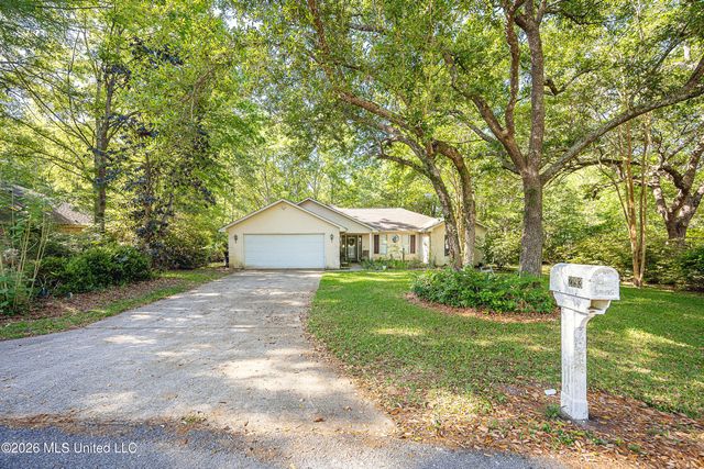 2193 Bayou View Circle, Gautier, MS 39553